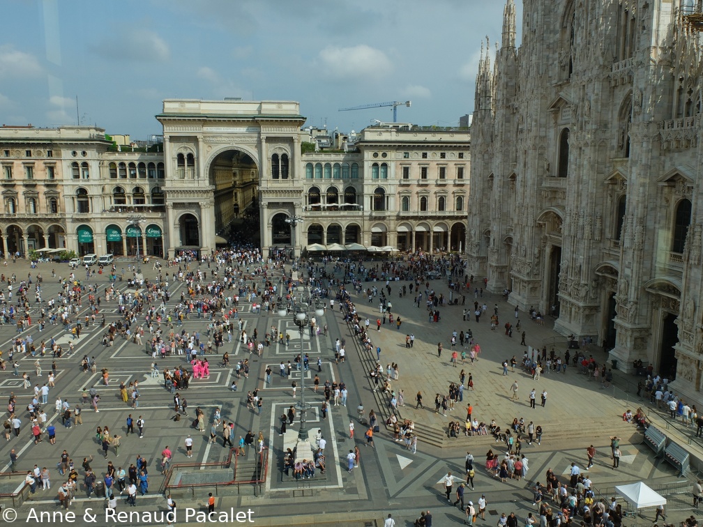La place du Duomo depuis le musée de l'art du 20ème siècle