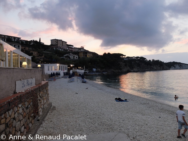 La plage de galets (Spiaggia delle Ghiaie)