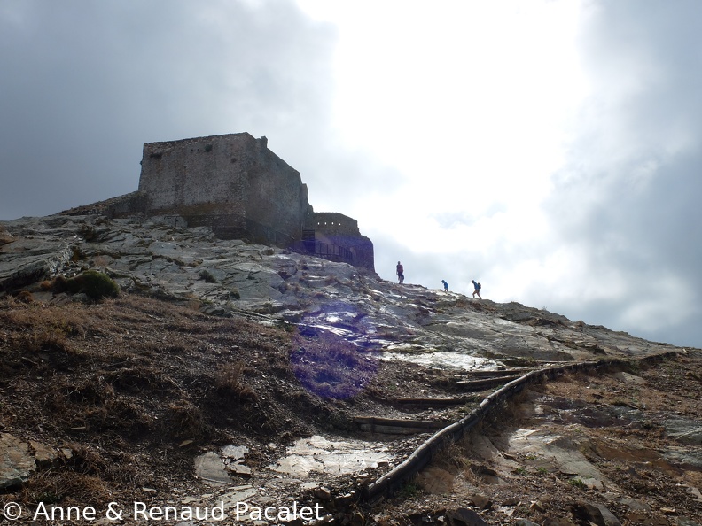 Ciel d'orage sur la Fortezza Volterraio