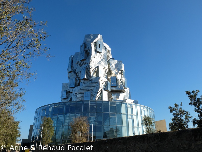 La tour du parc des ateliers