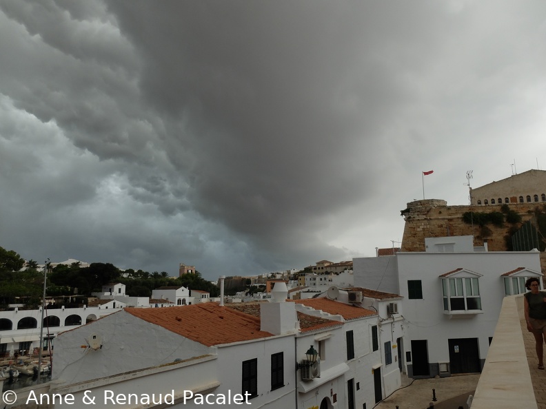 Grain en approche sur Ciutadella
