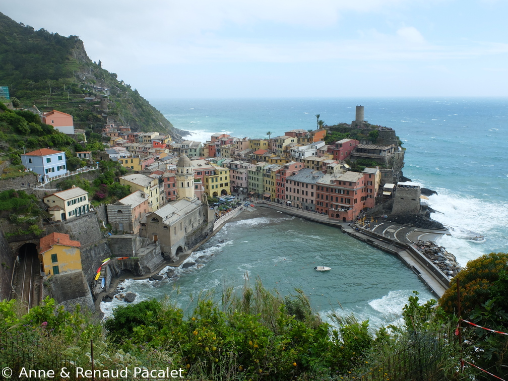 Arrivée à Vernazza par le sentier vert-azur