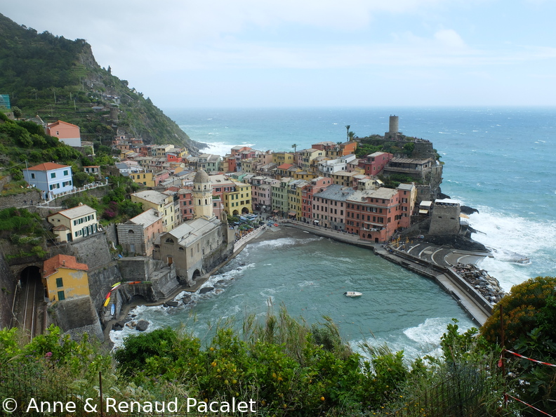 Arrivée à Vernazza par le sentier vert-azur