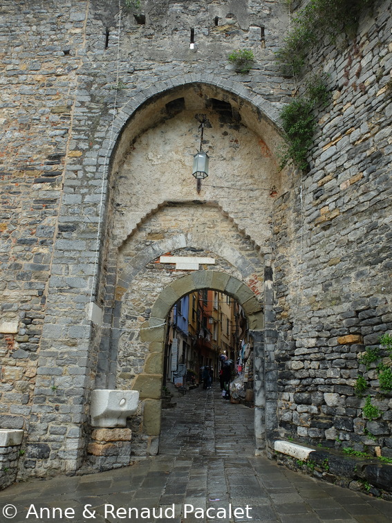 La Porta del Borgo, entrée fortifiée de Porto Venere