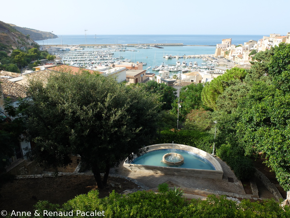 Vue du port depuis le belvédère