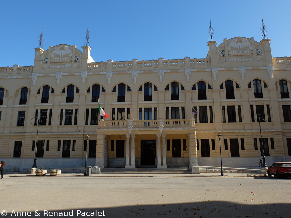 La poste centrale de Trapani